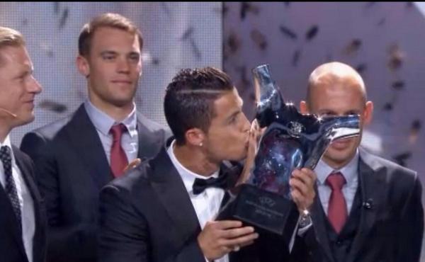 ibrasengadji's tweet photo. Hala Madrid!!! http://t.co/4mKfJZUXGC