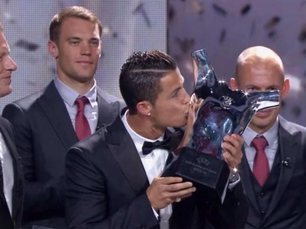 17 goals in de Champions League. 
Zeer verdiend! #hero #CR7