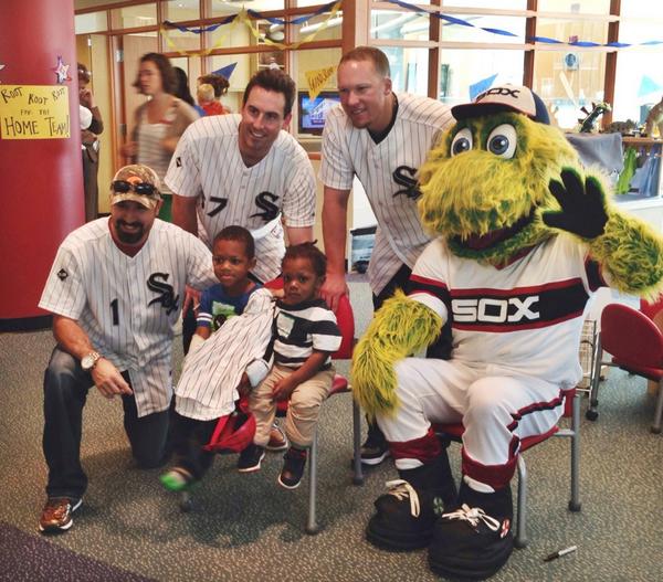 UChicagoMed's tweet photo. What a fun day! RT @whitesox: Members of the #WhiteSox visited @UChicagoMed Comer Children's Hospital today. http://t.co/T7vlKi61FL