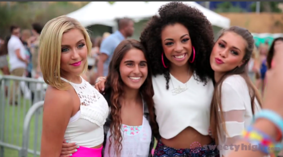 sweetyhigh's tweet photo. Our latest episode of #DigiDiaries gives you an EXCLUSIVE look at @bravefesttour! Watch HERE: http://t.co/UPT3Wn0IdZ http://t.co/B4V77N2EwE