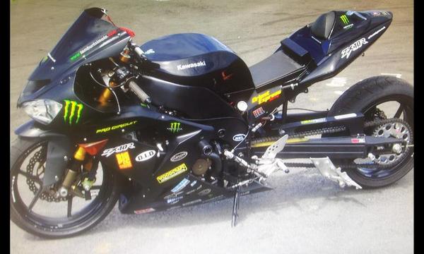 NHamnell's tweet photo. Zx10r one dragbike made at leniks http://t.co/QtcEgNnsEq