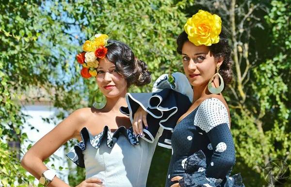 sococinero's tweet photo. Se acerca la feria!! Os dejo algunas fotos de la Editorial Flamenca que hemos preparado. Con @AngelaO692 y @rrivasor http://t.co/VqCgpq8kQL