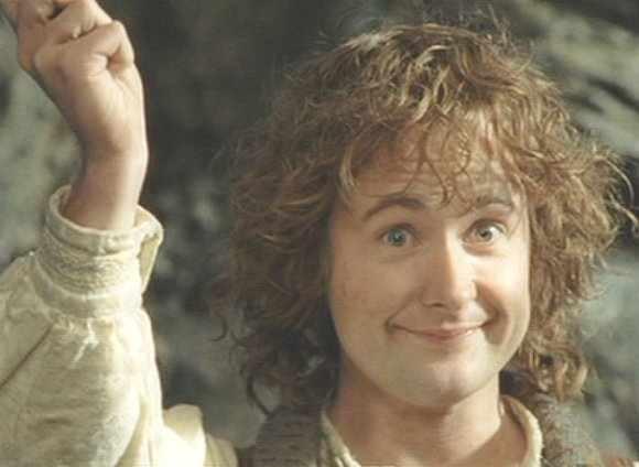  fans, dont forget to wish Billy Boyd a happy birthday, also known as our favorite hobbit Pippin! --Dani 