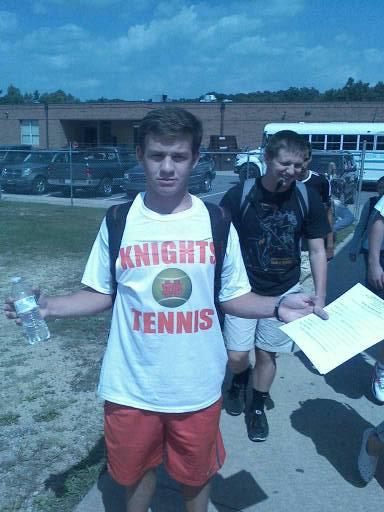 nd_quotes's tweet photo. Noah Hicks , supporting Addie Harrison &amp; ND Tennis with the tshirt #NDSupport http://t.co/fRPHfmsuex
