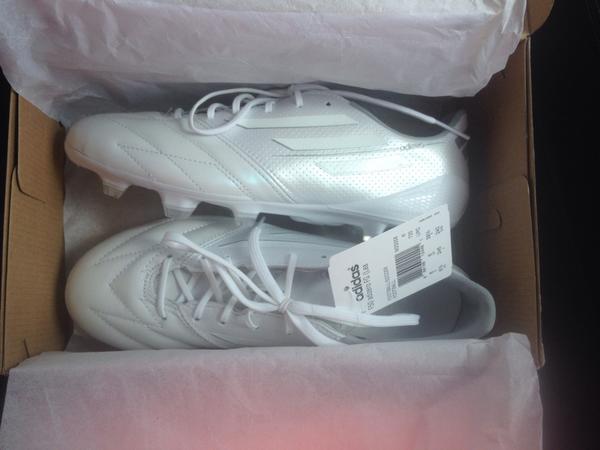 maddscampfield's tweet image. $270 later...😍 #whiteeverything