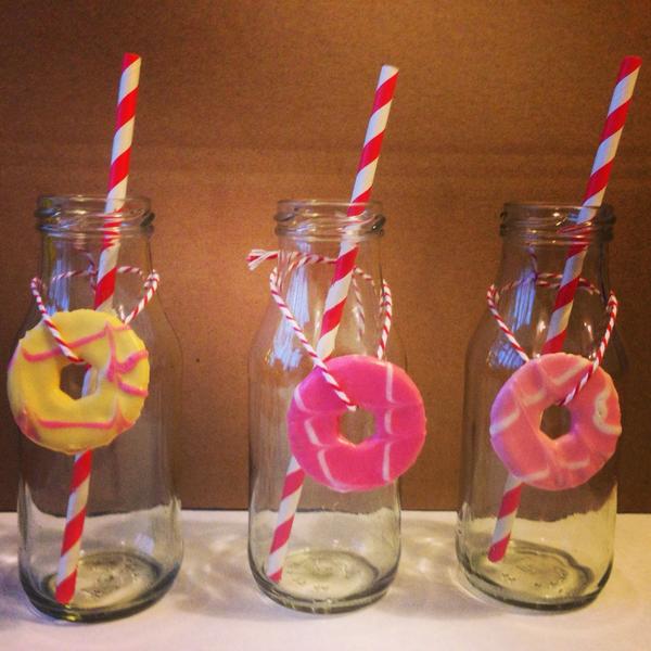 idohandmade's tweet image. We've made these cutie pies for a #wedding this Saturday milkbottles with a difference :) #womaninbiz #wineoclock