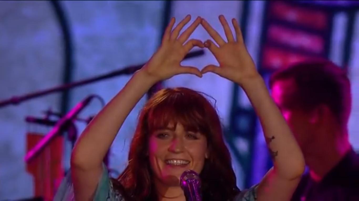 Happy Birthday Florence Welch, from all your fans of Paraguay  