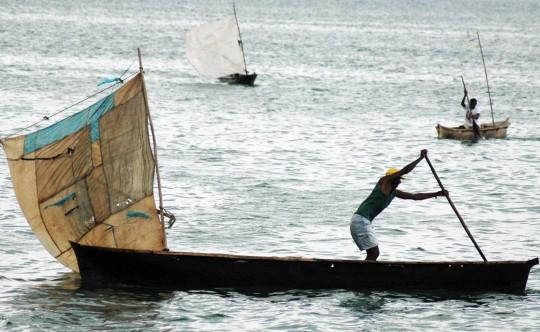 UNDPAfrica's tweet photo. In São Tomé & Príncipe, @UNDP prepares farmers & fishermen against #climatedisasters: http://t.co/0LzDGzb0BA #DRR4Dev http://t.co/sMEIoKCfgw
