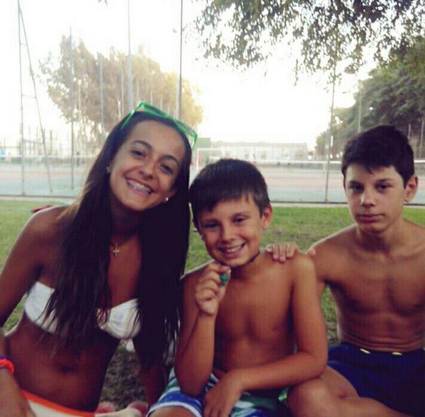deivialmansa's tweet photo. En las lagunas con Rocio Sosa y me hermano raul http://t.co/Dz0uZNAfo0