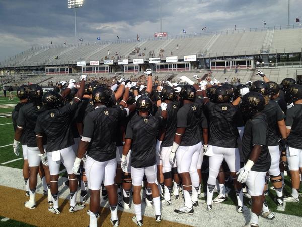 Headed out for pregame stretch and warmup. The guys are extra LIVE tonight.