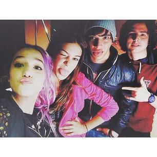 angelatorresRFS's tweet photo. Los quiero💕 @CaritoD_RFS @JulianRFS #Maxi http://t.co/FDSxGt47Yy