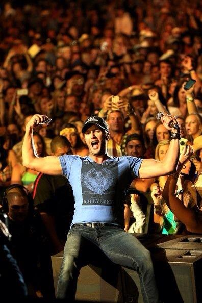 Guys_Country's tweet photo. Luke Bryan😍 http://t.co/TuB5cBd2DX
