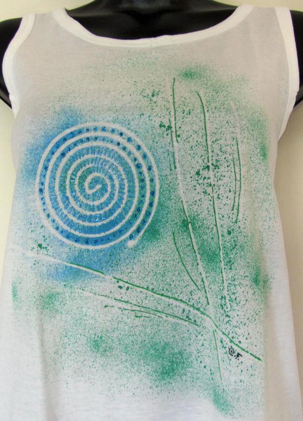 Cuncallini's tweet photo. New unique hand painted fashion, women's white tank tops at
http://t.co/v6KEQQGZEC http://t.co/wsFQbBhbHG