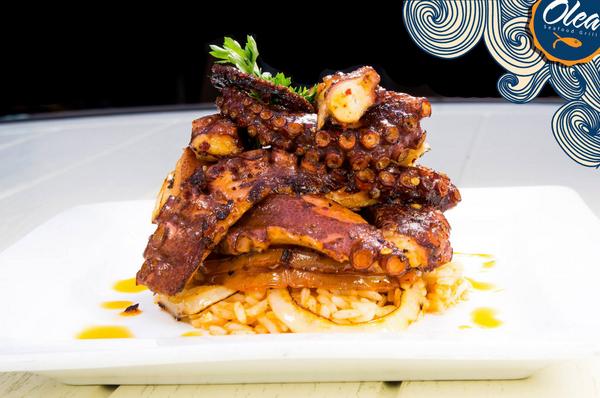 RestOlea's tweet photo. Pulpo a las Braza ¿Ya los probaste? http://t.co/ePhG8ypF6T