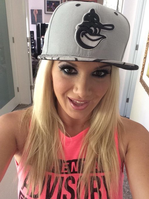 I may be in LA but I will always be a Baltimore girl no matter where you take me http://t.co/wBzcEvj<a href="/tag/throwbackthursday"class="tags"><span>#throwbackthursday</span></a>