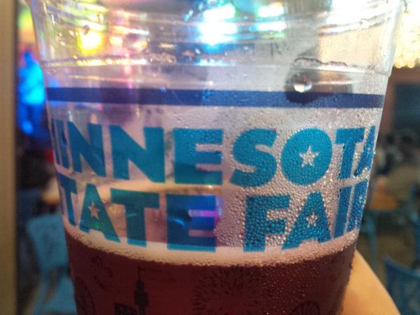 ElCarmeno's tweet photo. Yup! #MNstateFair #AlexRossiRootCity @RossiAmp  Cold beer.... Great Music! http://t.co/9s7o9H5FJ8