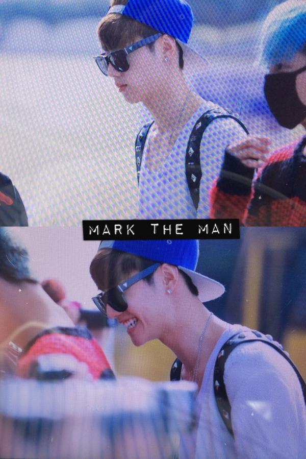 marktheman_com's tweet photo. 140829 인천공항 출국 @mtuan93 #GOT7 #마크 #Mark http://t.co/xKRvjaisRU