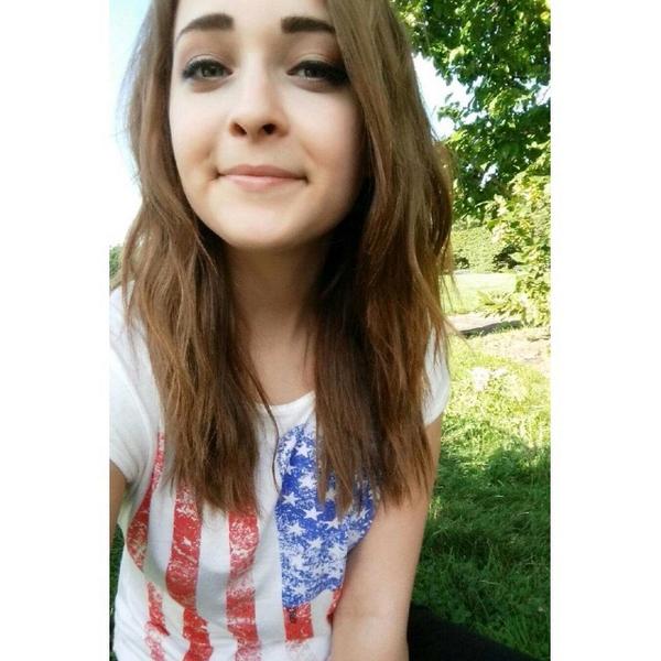 YaaasAndie's tweet photo. I miss my hot best friend 💙💚💜 #mcbooty 😏 http://t.co/gDHlkPlRzR