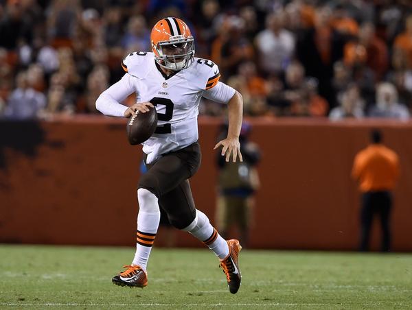 SportsCenter's tweet photo. Browns end preseason w/ 33-13 win.
•Johnny Manziel: 6-17, 83 Pass yds, TD, 55 Rush yds
•Brian Hoyer: 6-8, 69 Pass yds http://t.co/IllQ6gcTu8