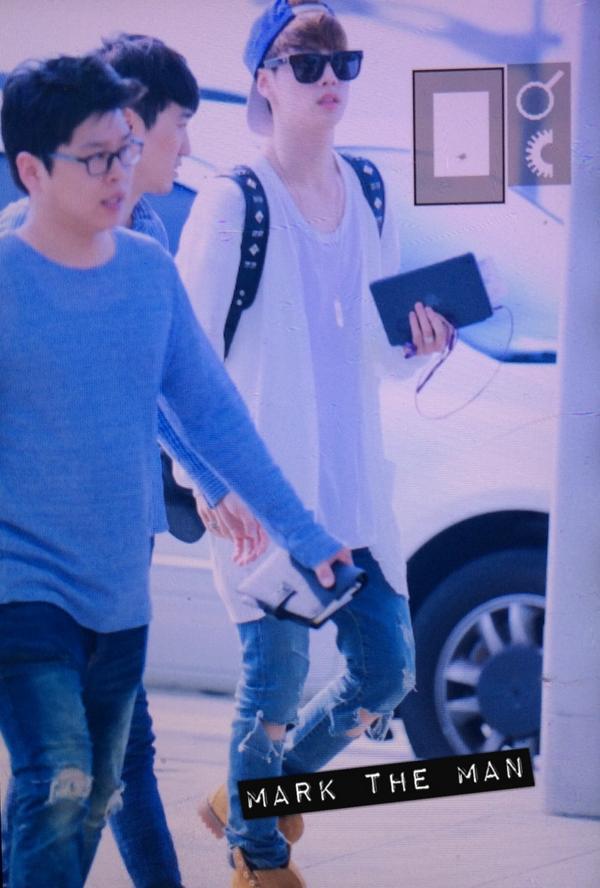 marktheman_com's tweet photo. 140829 인천공항 출국 @mtuan93 #GOT7 #마크 #Mark ❤❤❤ http://t.co/cm2bjAnbUK