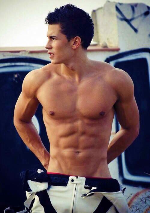 ghostlymanex's tweet photo. Mmm nice 😏 #absandass http://t.co/wuICki9WEy