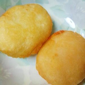 daigo12087's tweet photo. ★ほくほくとろ～り☆じゃがチーズ揚げ★
材料
じゃがいも 中2個
チーズ（カマンベールチーズがおすすめ！） １ピース
↑とろけるチーズやプロセスチーズでも可
etc…
作り方
https://t.co/rn009wKJDs … https://t.co/jKiW0IS0Gh