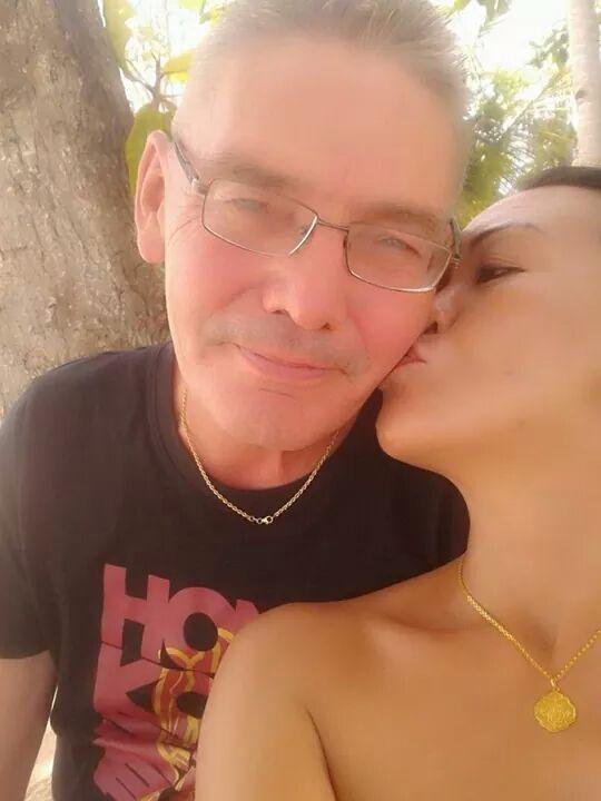 PinoyDutch's tweet photo. Enjoying our anniversary trip to Palawan http://t.co/M9MGdKJXok