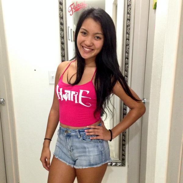 jubbabobs's tweet photo. Tried on my new TT tops!! Can't wait to rock them in college & the whole Guam!💕😌 bad lighting tho lol #NotTheBestPics http://t.co/bmiRxJcpDj