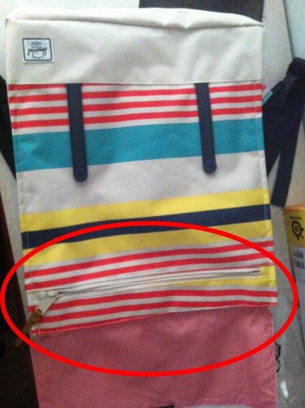 chanonkh's tweet photo. @Herschelsupply
I ordered from ur web,line &amp; color is different from I ordered.I had contact ur web there's no reply. http://t.co/TEV9yh7reZ