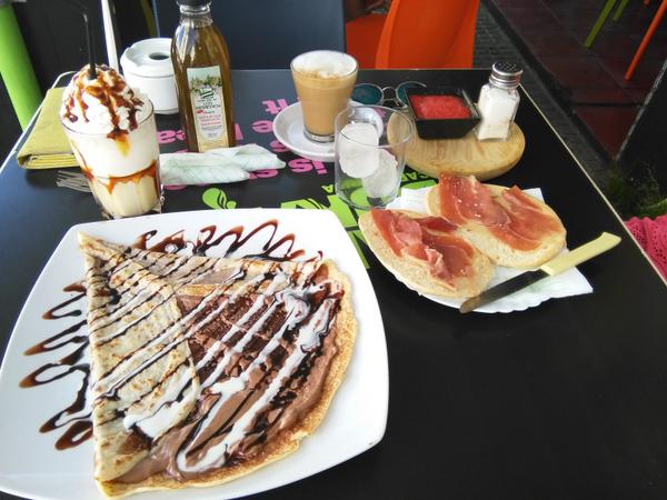 ssakaaa's tweet photo. Pues mal que se desayuna en Tarifa... 😍 http://t.co/vpKp4JUPjk
