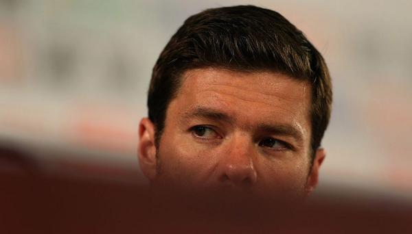 el_pais's tweet photo. Xabi Alonso en su despedida del Real Madrid: "Hay que saber cuándo decir adiós" http://t.co/7RadblDscp http://t.co/KlKC0ydAPI