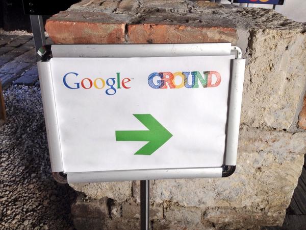 malnaspite's tweet photo. Munka. Meg GameNight. Úgy tűnik az egész napomat itt töltöm! #googleground http://t.co/7gZ5xkNgQw