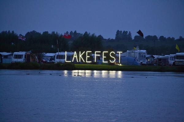 Chelt52's tweet photo. #FlashbackFriday – We can’t believe it’s been three weeks since #Lakefest2014 already! @Lakefestuk http://t.co/4sDOx3505A