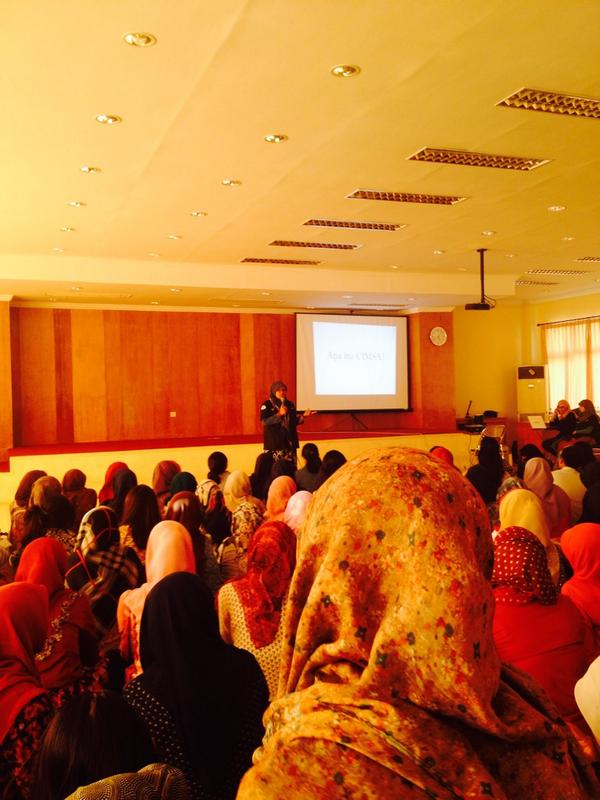 Ms. LoCo kita <a href="/dwiduit/">Dwi Rizki</a> sedang memberi materi ttg "what is cimsa?" di training 1 newbie cimsa fk unand