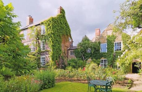 Blooms with a view livingnortheast.co.uk/features/11428…