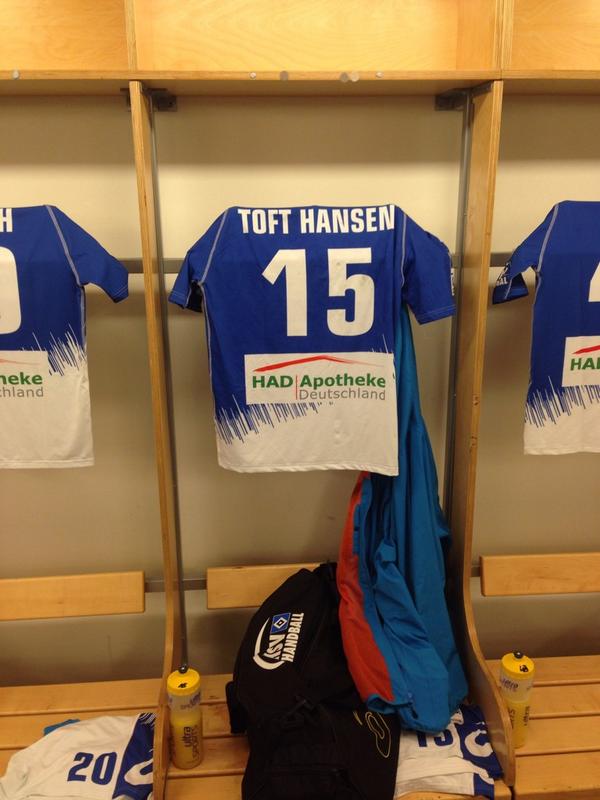 HansenToft's tweet image. Så blev det endelig tid til hjemmekamp igen i O2 World. Første sejr skal i hus, når Hannover kommer på besøg. #HSV