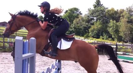 tealikestack's tweet photo. Ignore my disgusting heel but #ridingslip http://t.co/Tbv6BdjoTm