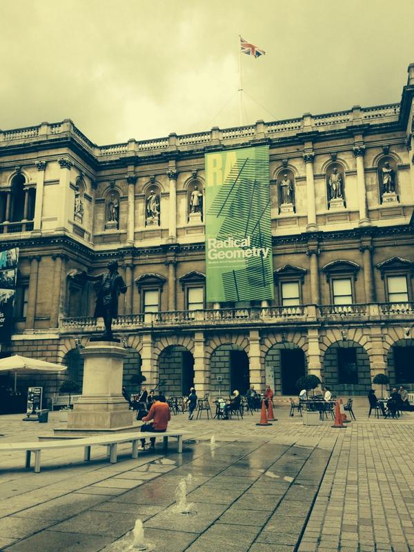 gideonsummerfld's tweet image. At the @royalacademy to see the #RadicalGeometry Exhibition