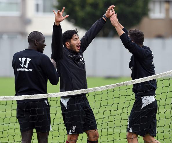 DSturridgeStats's tweet photo. Sturridge in training today along with Can #LFC
http://t.co/ZO6KxxDosm