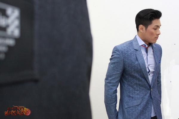 Mimin mau siap-siap dulu biar ganteng..

*dijitak kak <a href="/Rizky10E/">Rizky Effendi</a>*