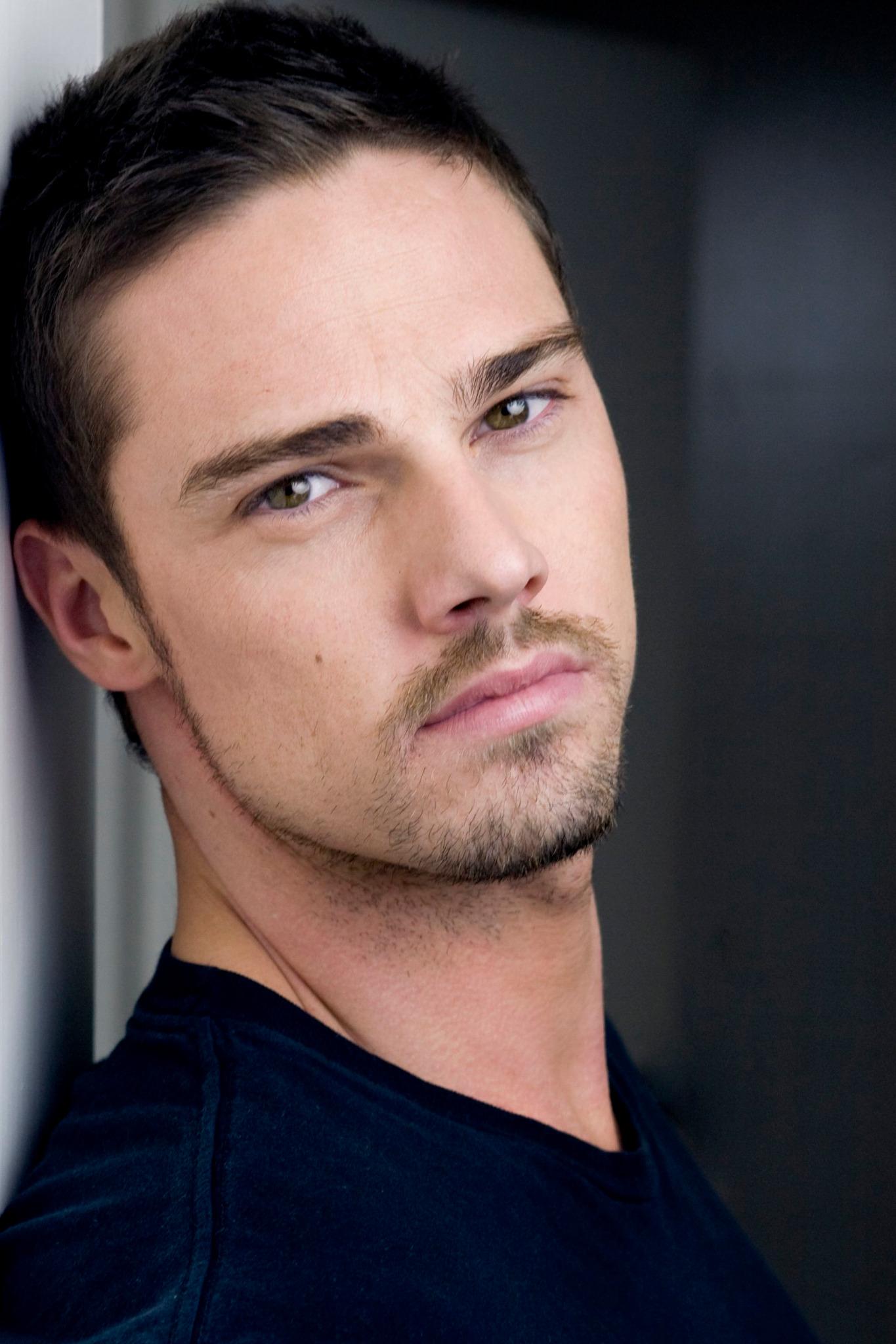 Hoy felicitamos por su 33 cumpleaños a nuestro bestia favorito... ¡Happy Birthday Jay Ryan! 