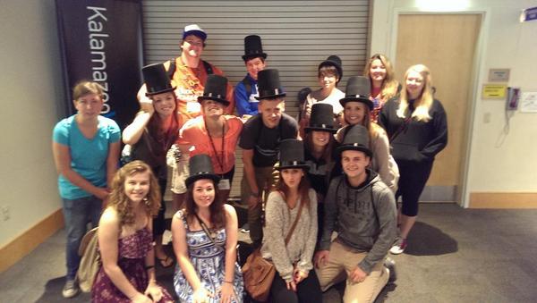 TweetlessRyanw's tweet photo. Dtown kzoo #mywmu #clickkzoo #downtown #mywmu186 #fallwelcome2014 http://t.co/XdAwlaMjcW