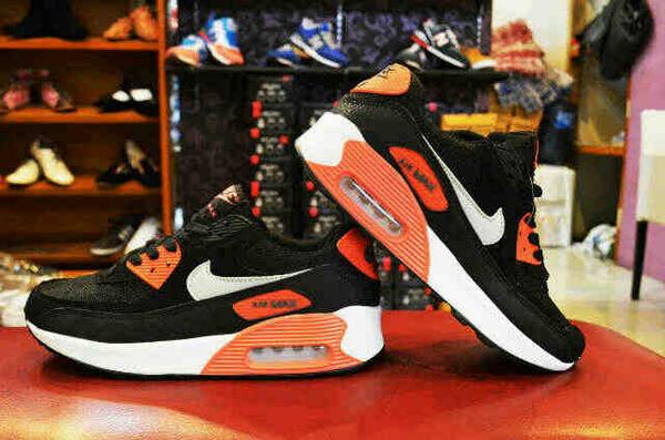 Nike Airmax || size 37-40 || 300rbu || you want ? Let's Cek Fav or Invite 2a3e9c3d/Line : 085694487944, buruuu boss:D