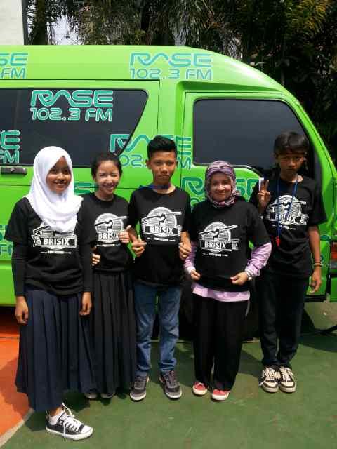 RT"<a href="/brisix_/">Brisix Percussion</a>: Pa ketu @mfadlillilah with bu sobatku <a href="/Prapti_nandi/">Prapti</a> and @RASEFM "