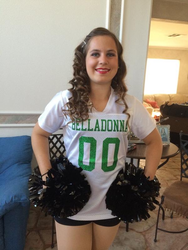 roxyrosej's tweet image. Football season is here! Jv had their first victory against centennial! #PVNATION 💚