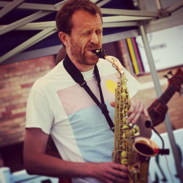 nbetts1966's tweet image. Who's coming to @towcesterraces @TowsCiderFest tomorrow? Fun starts at Midday! facebook.com/TowcesterSausa… #summerofcider