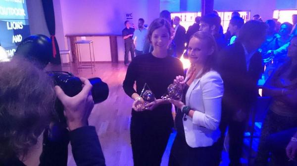 HannesAuer's tweet photo. Werbepreise von #Cannes: @sophiejuren und @uuursi Kotratschek von @jungvonmatt holen 2x Bronze-Löwen nach Österreich. http://t.co/VJASoK2jHP