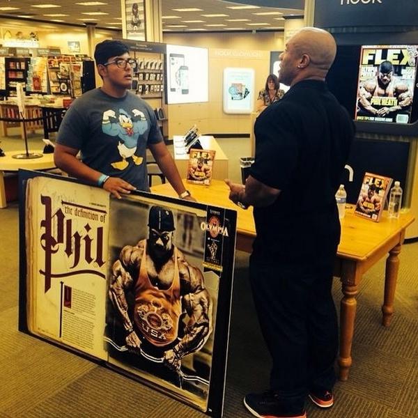 markeezzy_'s tweet image. Still the Birthday present ever. Thank you  @PHILHEATH for making it special