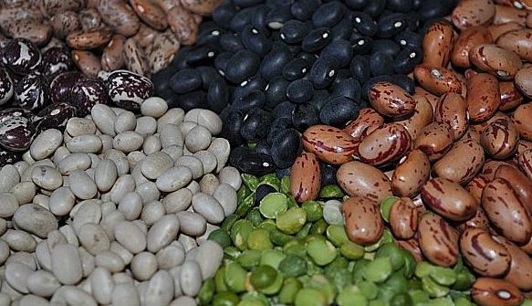 Comer legumbres ayuda a bajar el colesterol, afirma un estudio ➜ muyenforma.com/legumbres-cole… #salud #alimentación