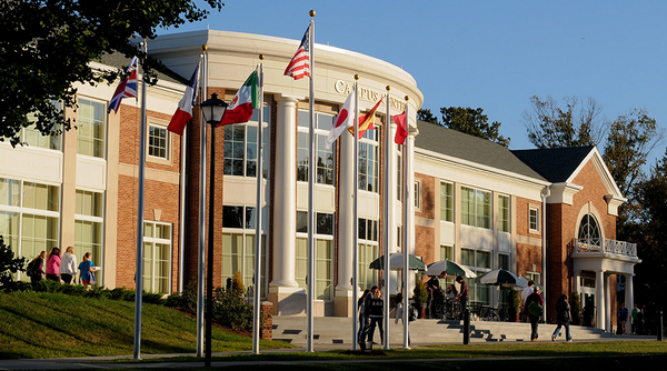 CentreCNews's tweet photo. #FiskeGuide ’15 names @CentreC among the best 300 colleges in nation, unrivaled in Kentucky | http://t.co/yG7awTCTlK http://t.co/aHcLDSrEOZ